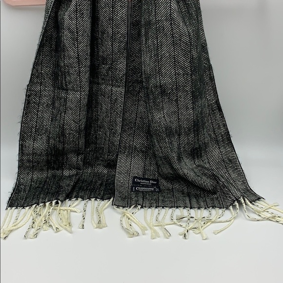 New Vintage Dior Scarf - Picture 15 of 16